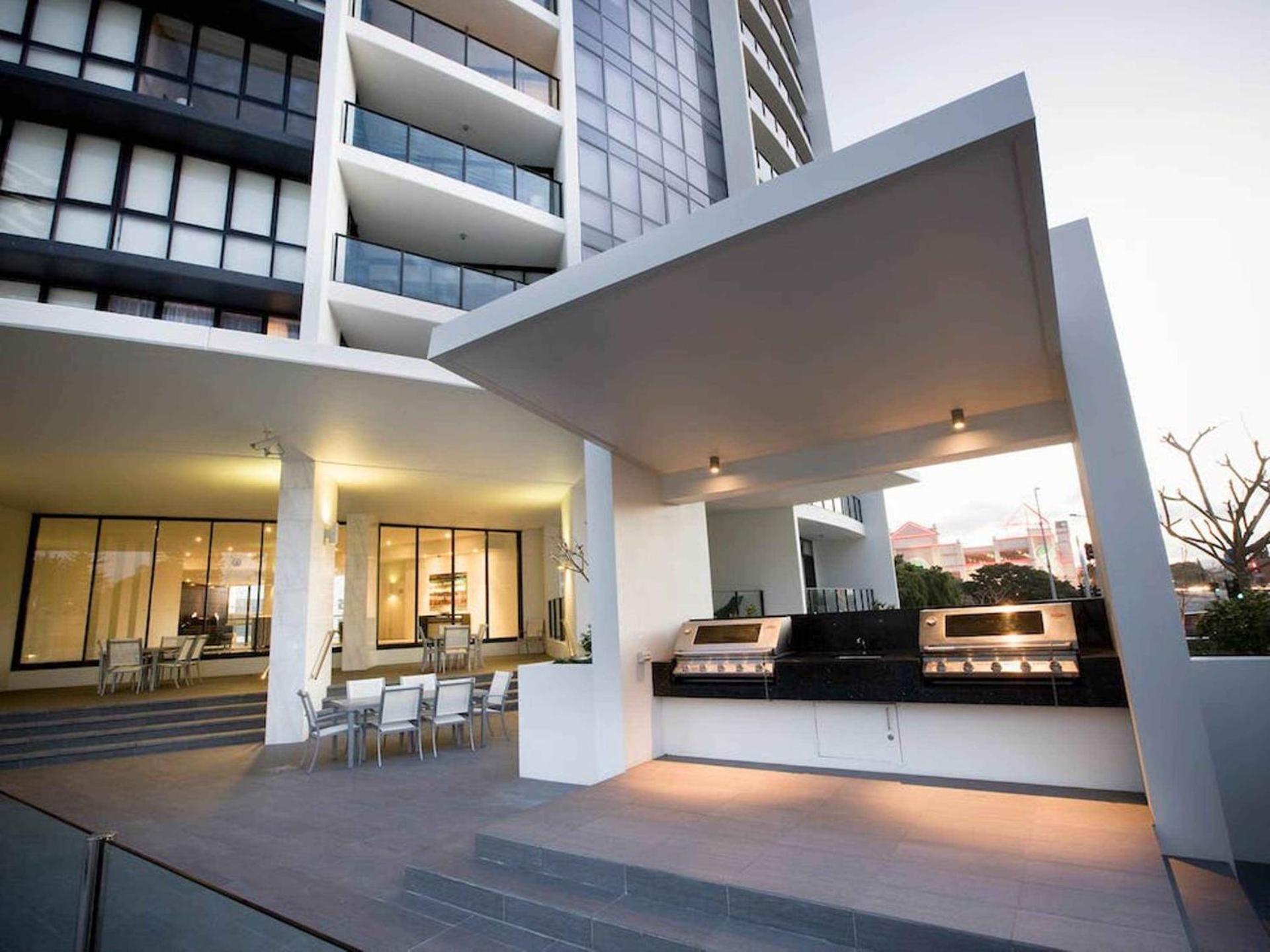 3br Hinterland Views - Sierra Grand Coasthm Apartment *